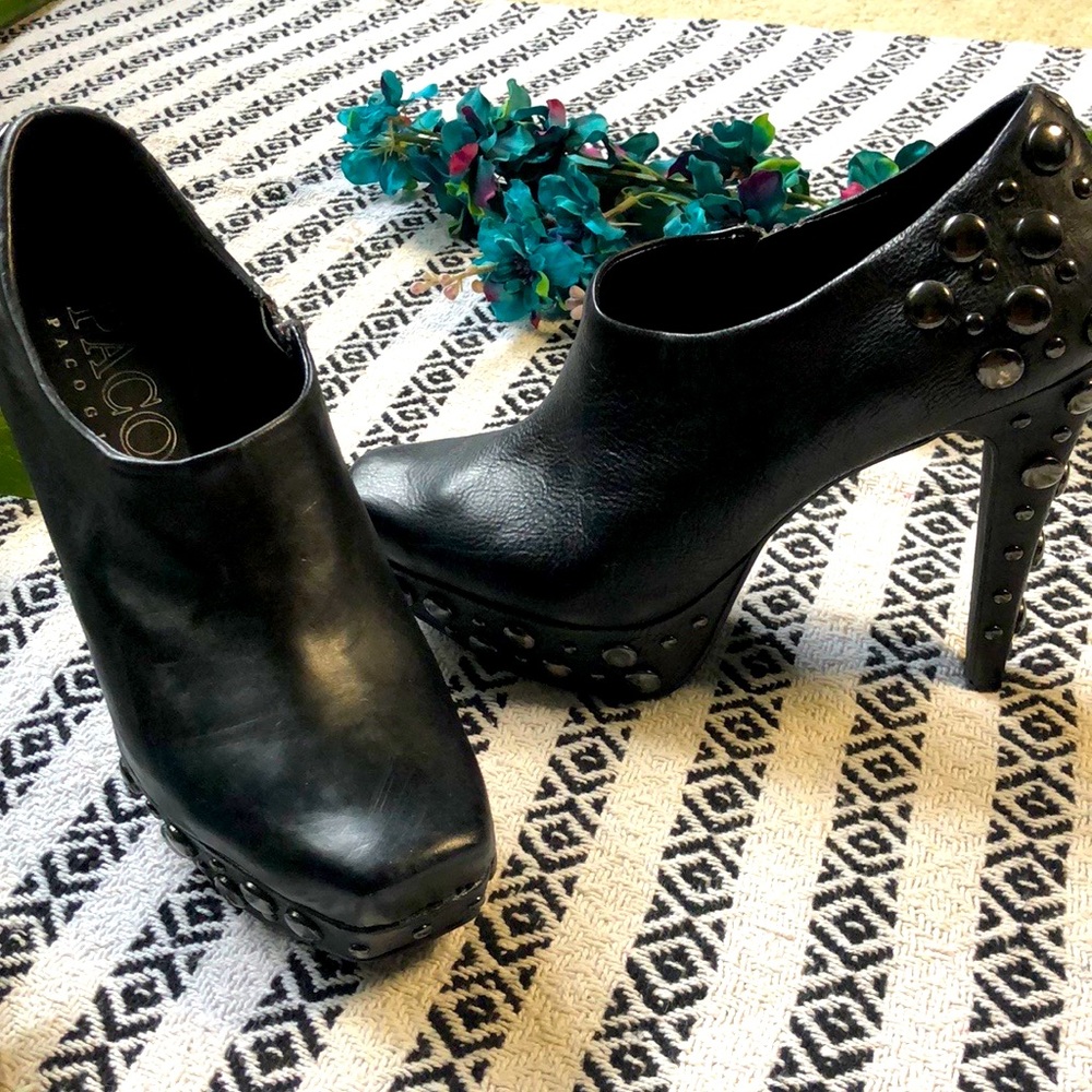 **Rare Vintage** Studded Platform Booties